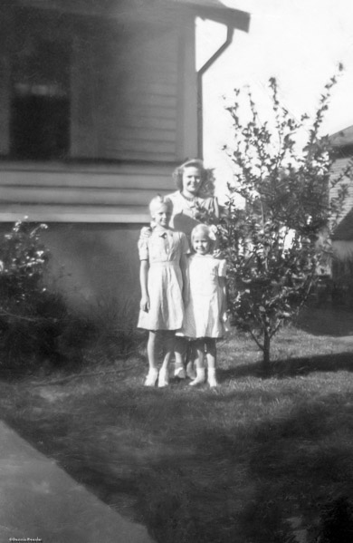 c. 1940 - Overland, MO